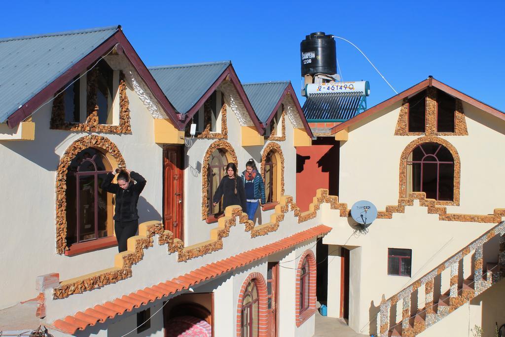 Hostal Jallalla Comunidad Yumani Exterior foto